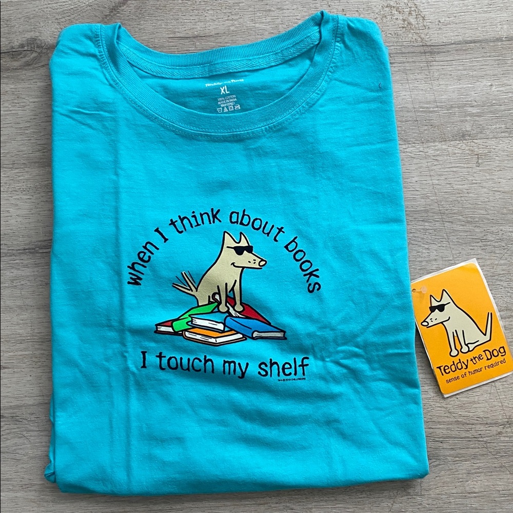 NWT Teddy The Dog Touch My Shelf Graphic Tee